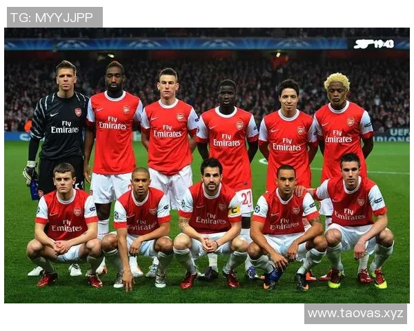 意甲黑马科莫迎战红狼罗马欧冠资格争夺战火热开启 意甲黑马科莫迎战红狼罗马欧冠资格争夺战火热开启