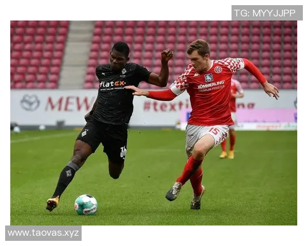 德甲焦点战:美因茨定位球战术能否撕破门兴防线困局 德甲焦点战:美因茨定位球战术能否撕破门兴防线困局